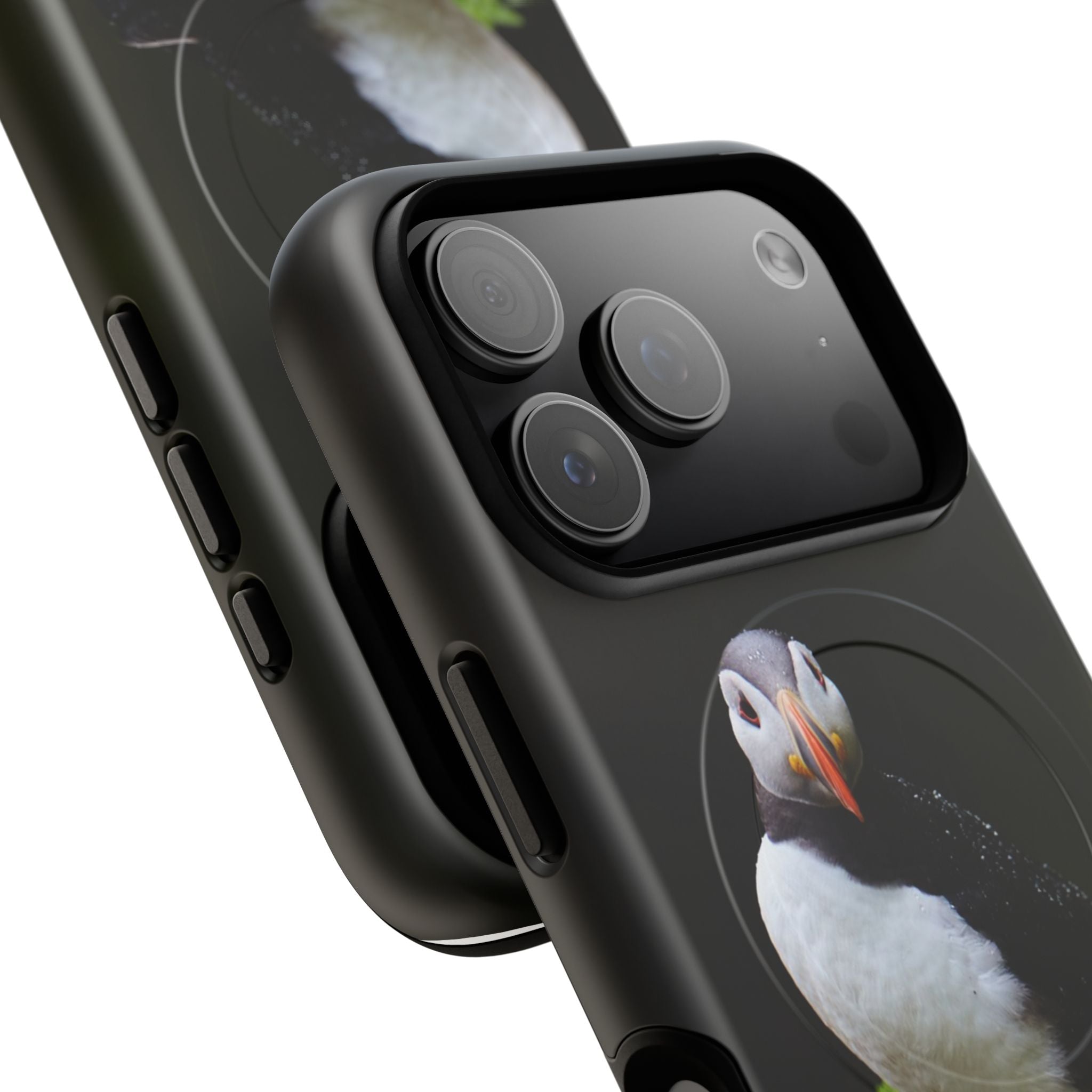The Watchful Puffin - iPhone Magsafe Case