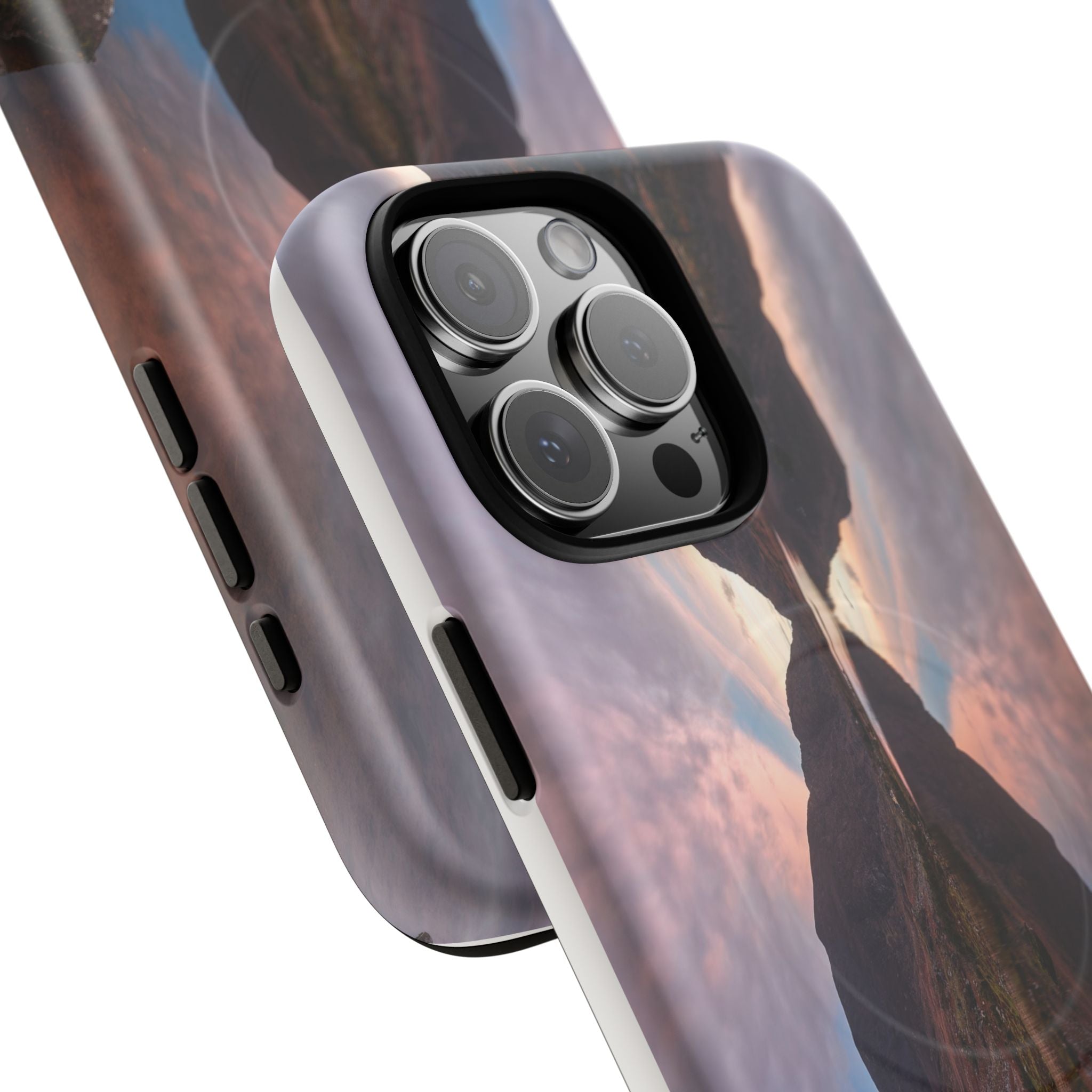 Gap of Dunloe, Kerry - iPhone Magsafe Case