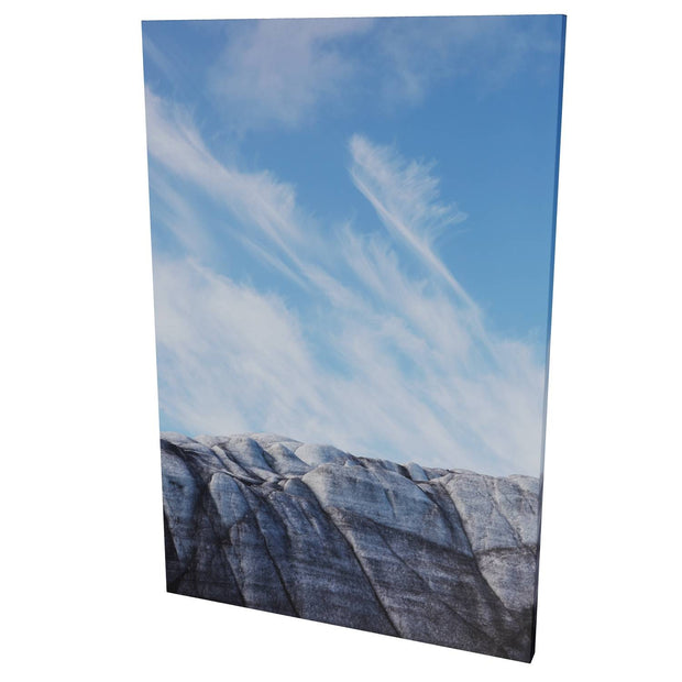 Glacier and Clouds, Isbukta