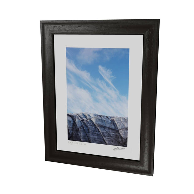 Glacier and Clouds, Isbukta