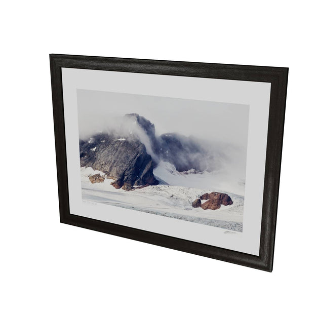 Mountain and Glacier in the Mist, Isbukta