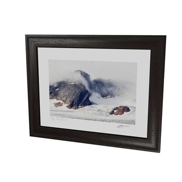 Mountain and Glacier in the Mist, Isbukta