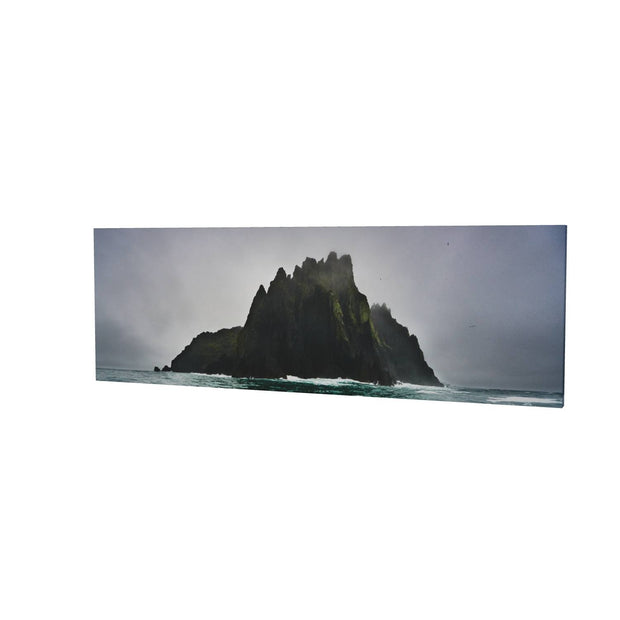 The Brooding Giant, Kerry