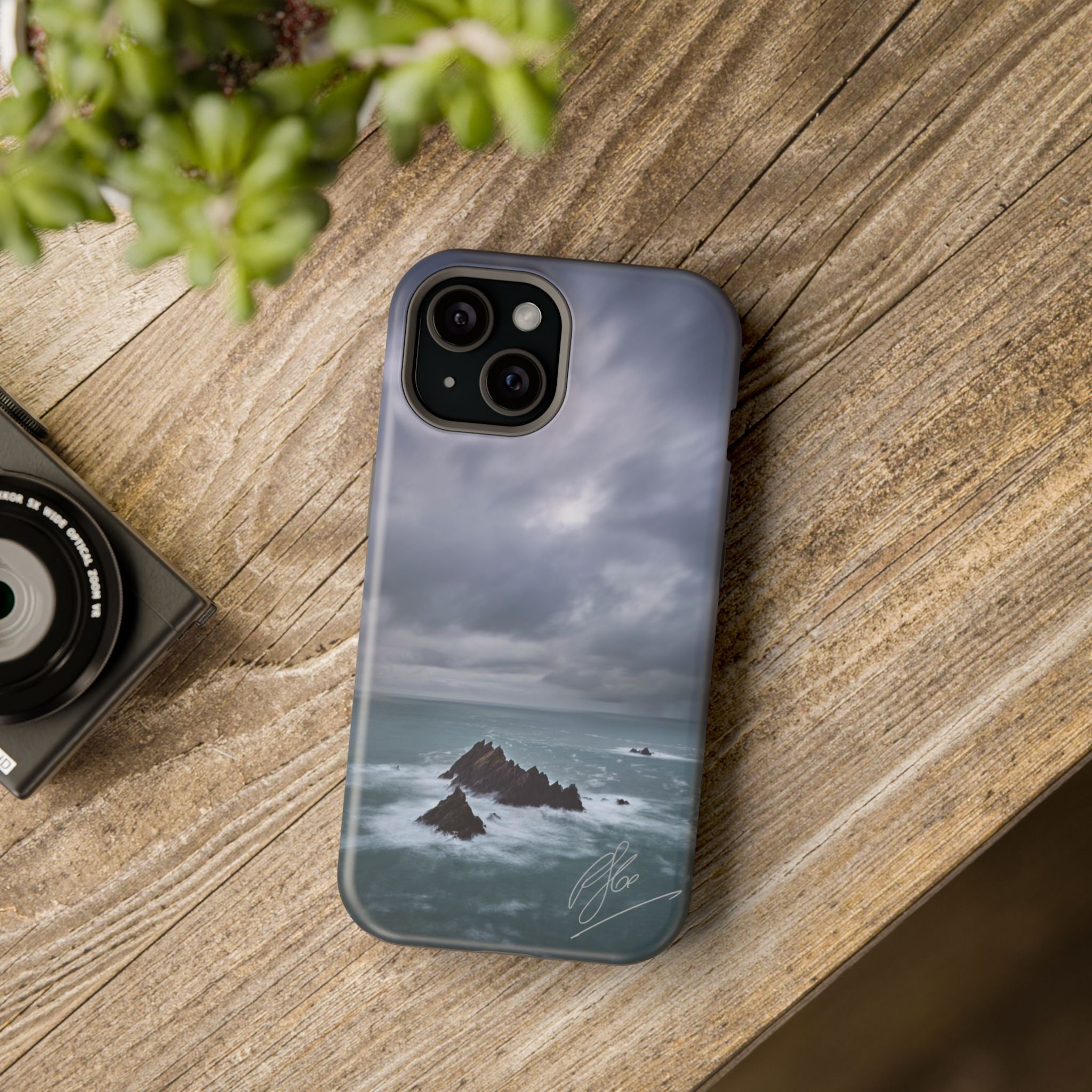 Tiaracht Rocks - iPhone Magsafe Case