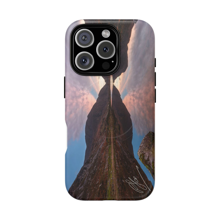Gap of Dunloe, Kerry - iPhone Magsafe Case