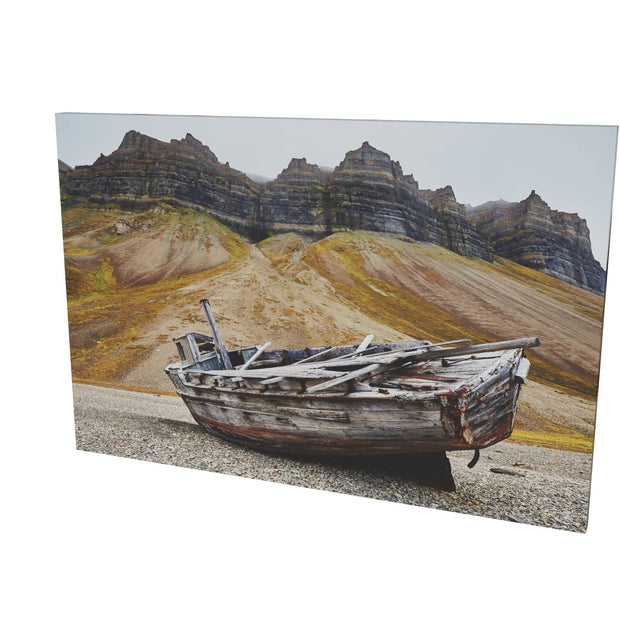 Shipwreck, Svalbard