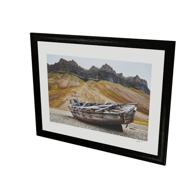 Shipwreck, Svalbard