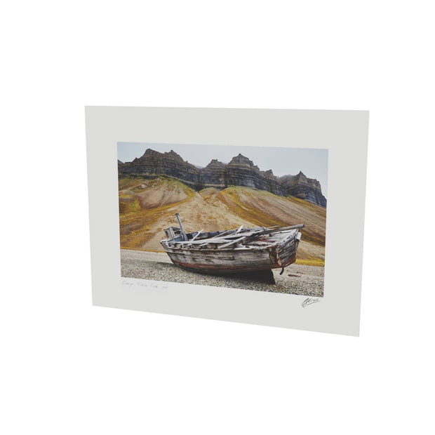 Shipwreck, Svalbard