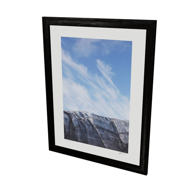 Glacier and Clouds, Isbukta