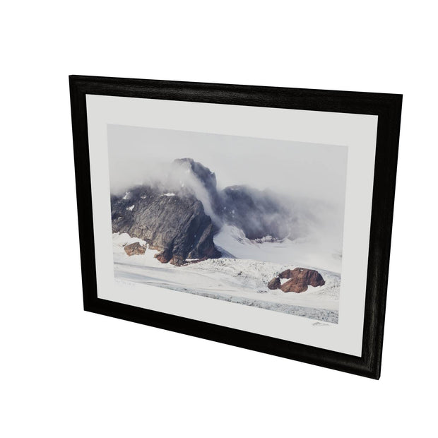 Mountain and Glacier in the Mist, Isbukta