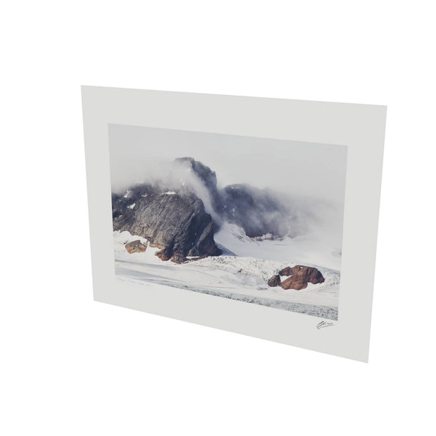 Mountain and Glacier in the Mist, Isbukta