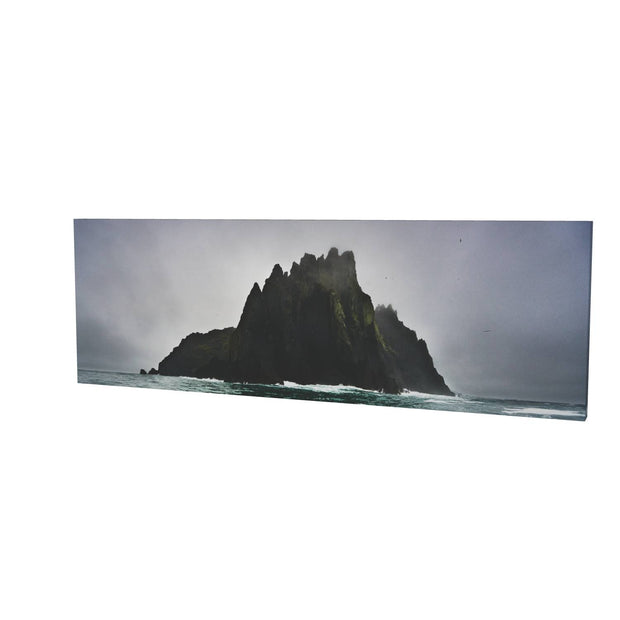 The Brooding Giant, Kerry