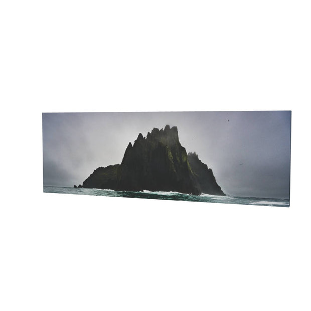 The Brooding Giant, Kerry