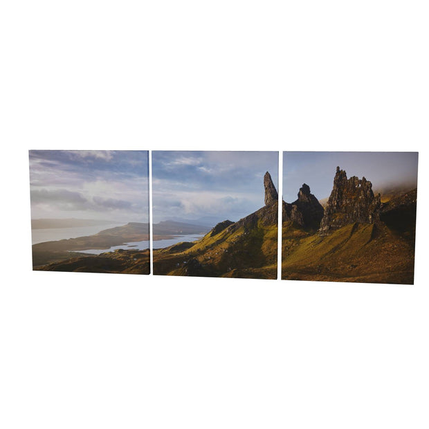 The Old Man of Storr, Isle of Skye, Scotland