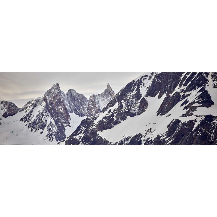 Peaks, King Haakon Bay, South Georgia