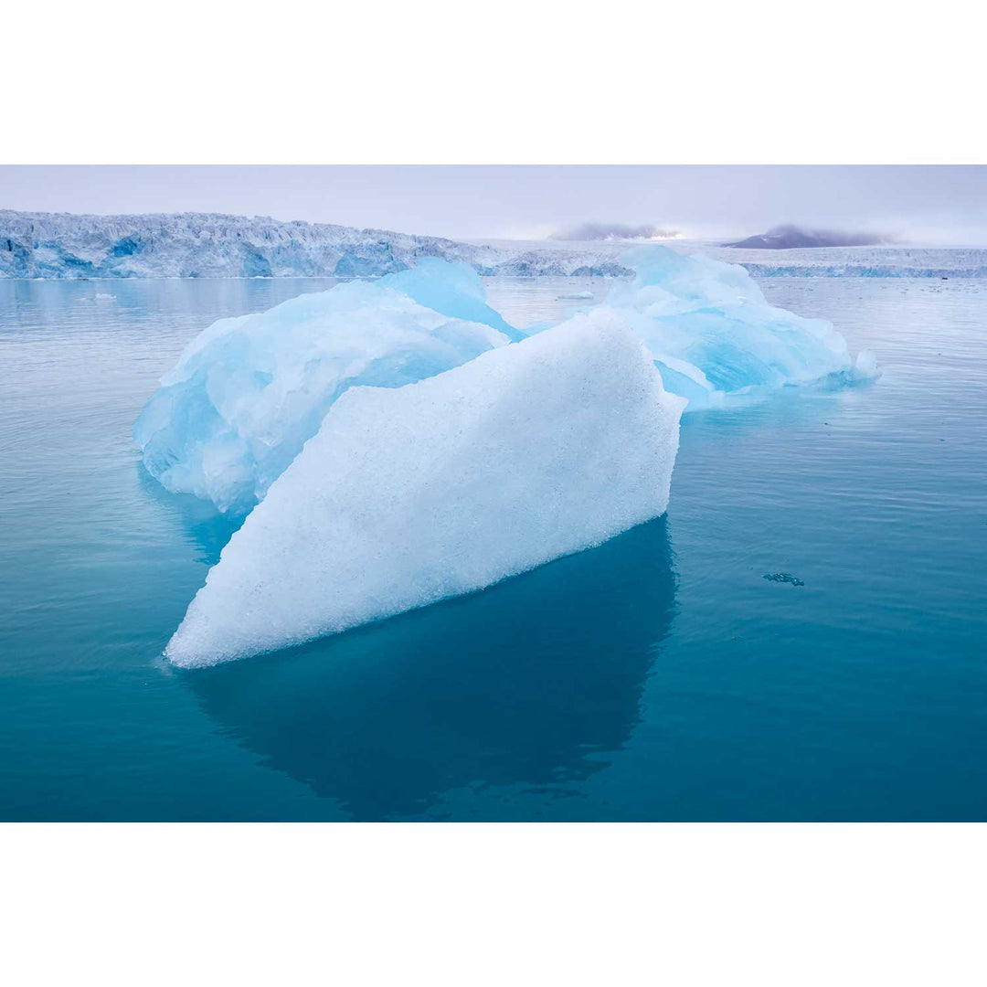 Blue Iceberg, Svalbard